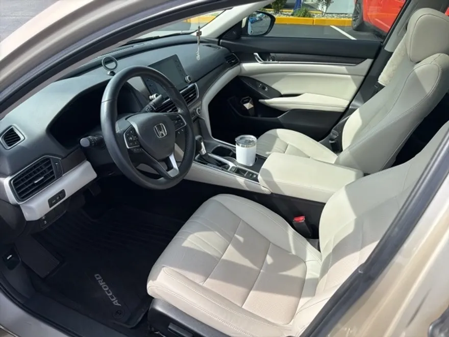 2019 Honda Accord EX-L photo 1