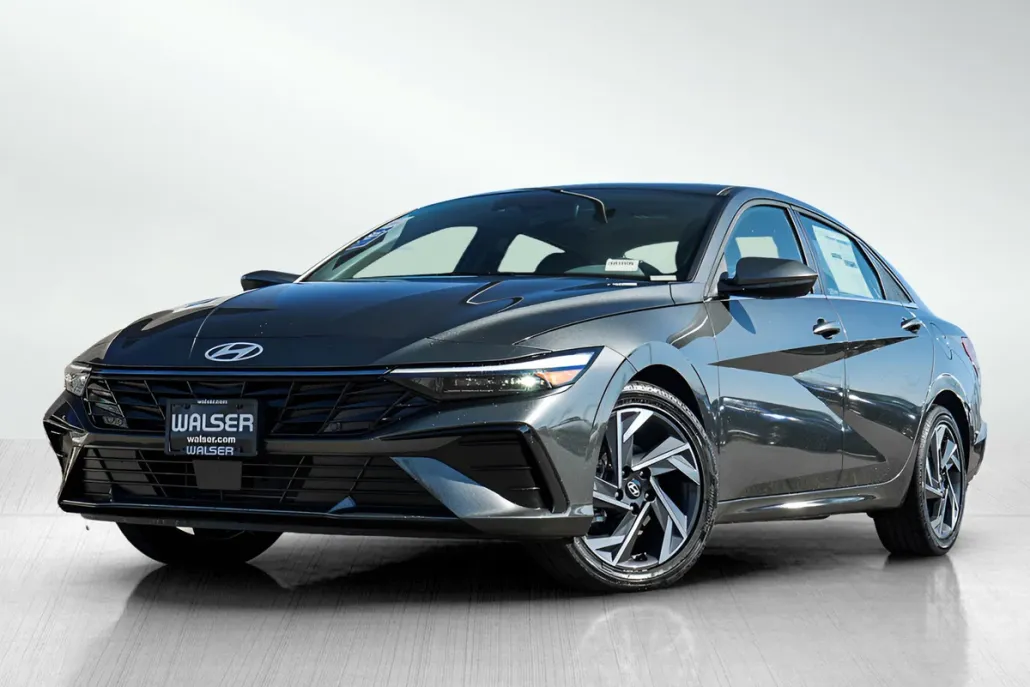 2025 Hyundai Elantra SEL Convenience photo 1