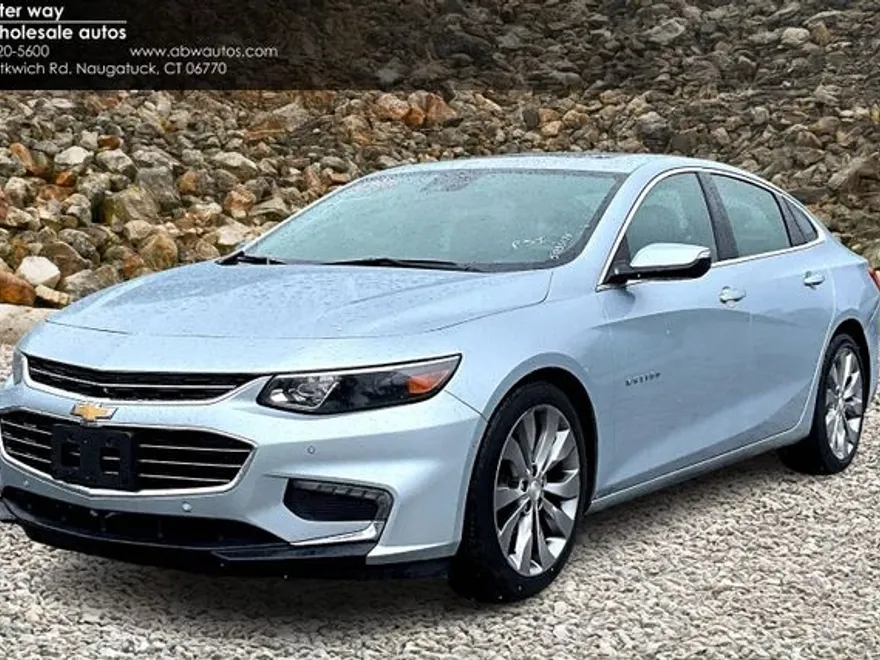 2017 Chevrolet Malibu Premier photo 1