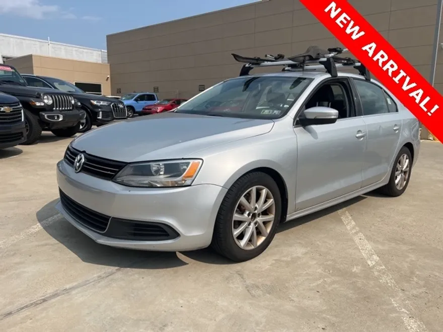 2014 Volkswagen Jetta 1.8T SE photo 1