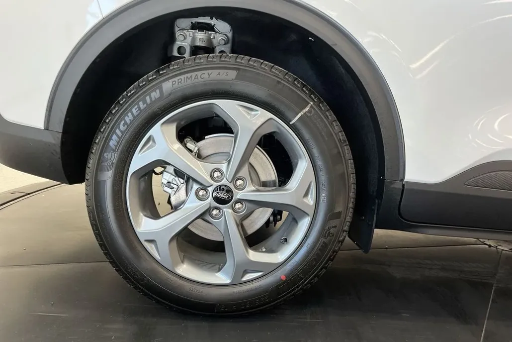 2025 Ford Escape ST-Line Select photo 1