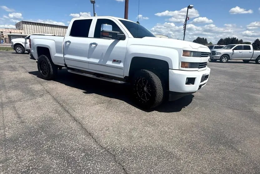 2016 Chevrolet Silverado 2500HD LTZ photo 1