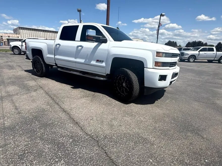 2016 Chevrolet Silverado 2500HD LTZ photo 1