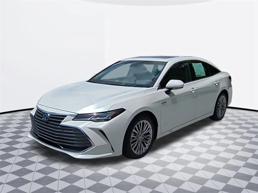 2019 Lexus ES 300h photo 1
