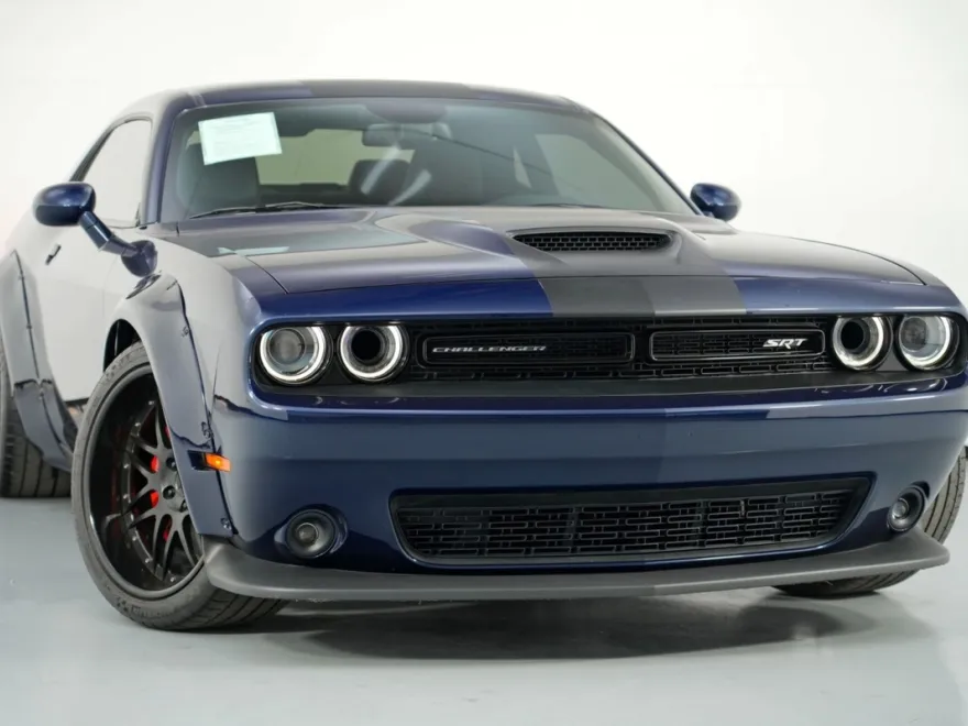 2016 Dodge Challenger SRT8 392 photo 1