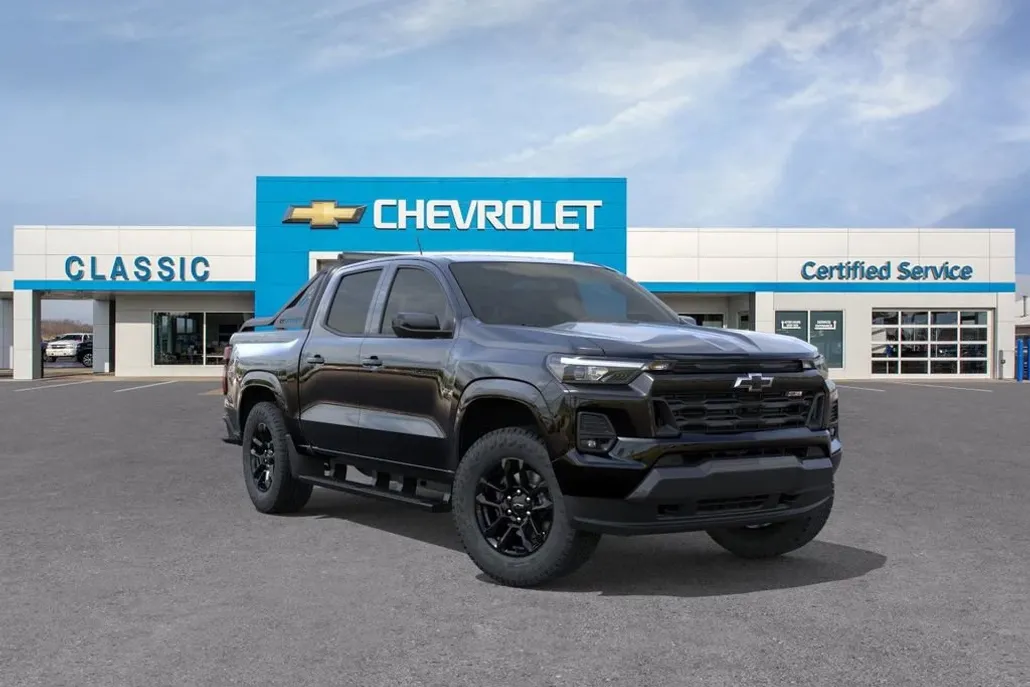 2025 Chevrolet Colorado Z71 photo 1