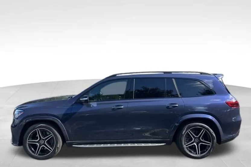 2026 Mercedes Benz GLS 450 4MATIC photo 1