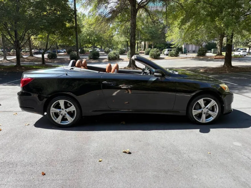 2012 Lexus IS 350C photo 1