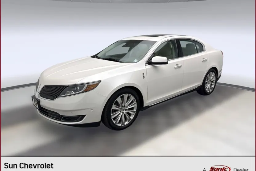 2014 Lincoln MKS EcoBoost photo 1