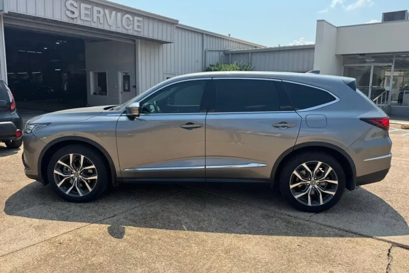 2023 Acura MDX Technology photo 1