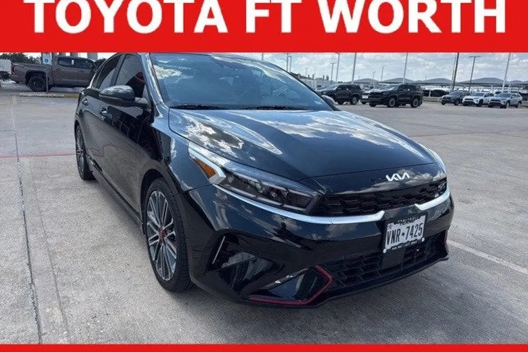 2024 Kia Forte GT photo 1