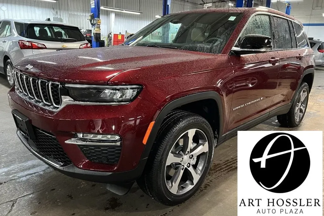 2025 Jeep Grand Cherokee Limited photo 1