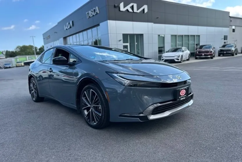 2024 Toyota Prius Limited photo 1