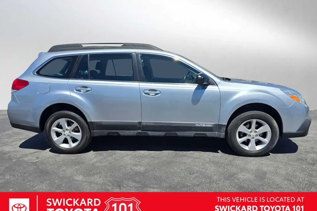 2014 Subaru Outback 2.5i photo 1