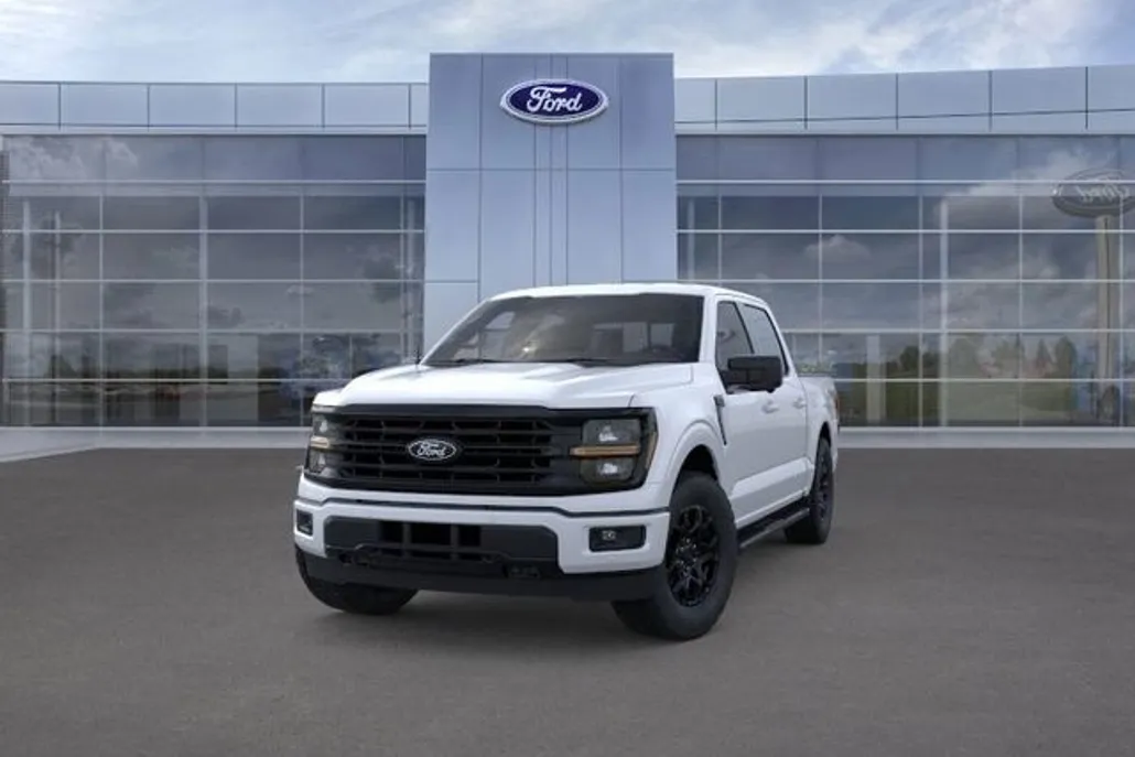 2025 Ford F-150 XLT photo 1