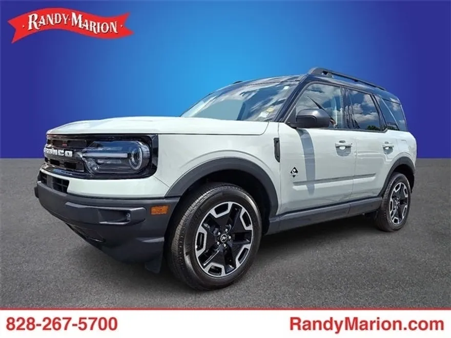 2024 Ford Bronco Sport Outer Banks photo 1