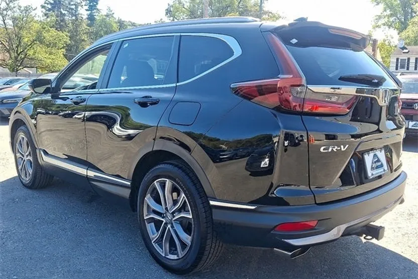 2022 Honda CR-V Touring photo 1