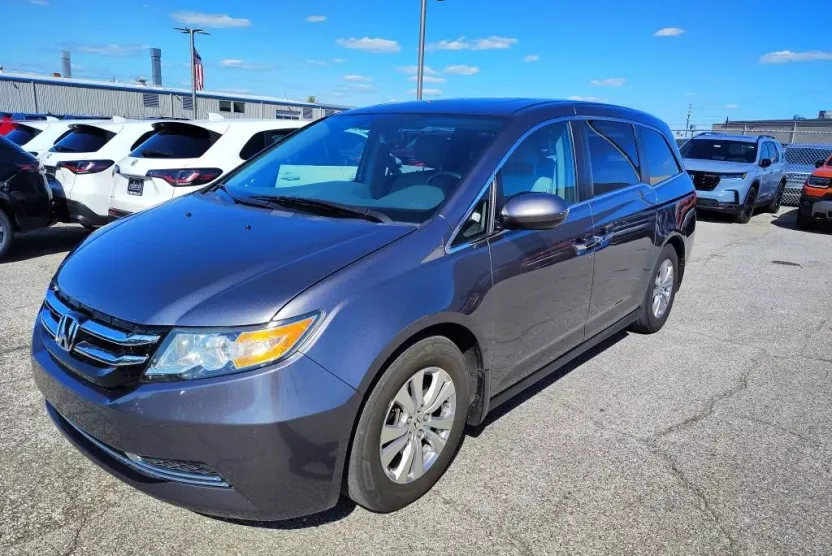 2016 Honda Odyssey EX-L photo 1