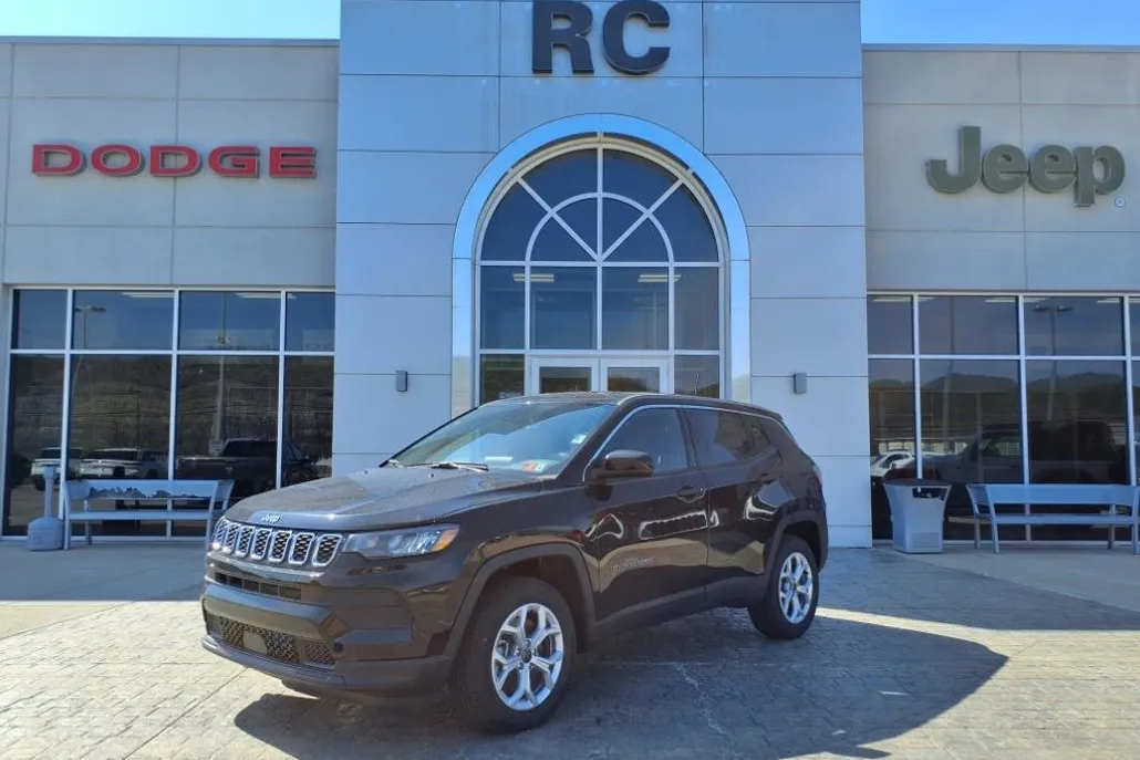 2025 Jeep Compass Sport photo 1