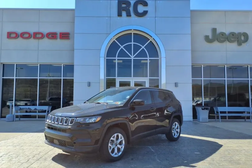 2025 Jeep Compass Sport photo 1