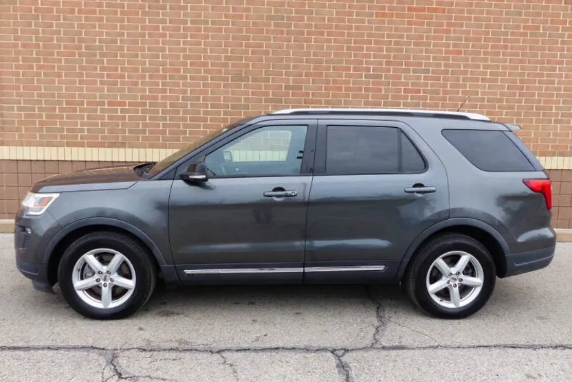 2018 Ford Explorer XLT photo 1