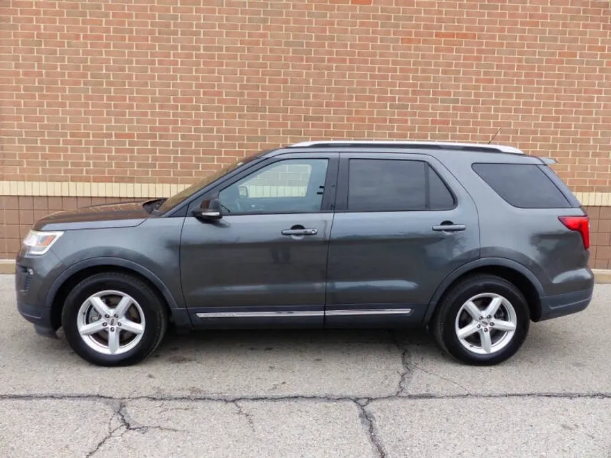 2018 Ford Explorer XLT photo 1