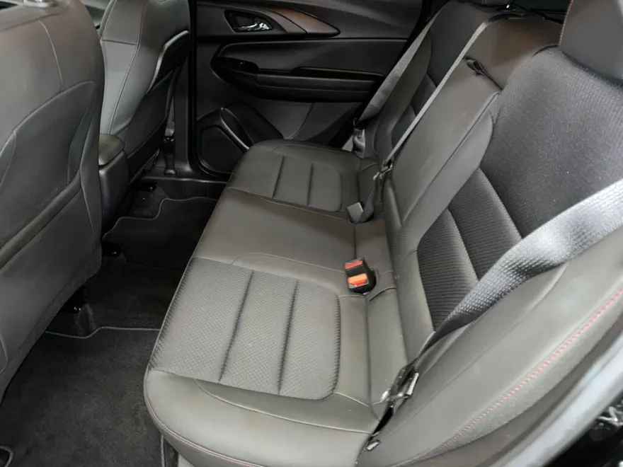 2023 Chevrolet Trailblazer RS photo 1