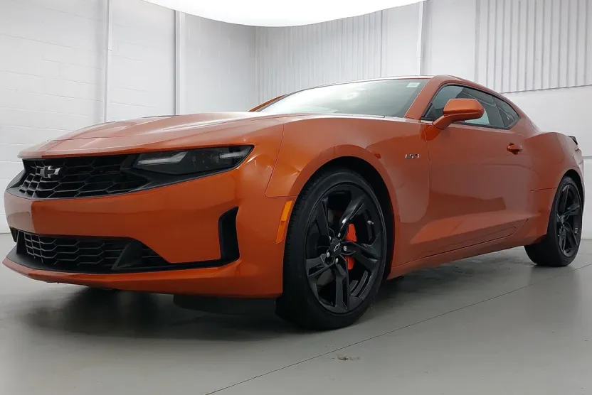 2023 Chevrolet Camaro LT1 photo 1