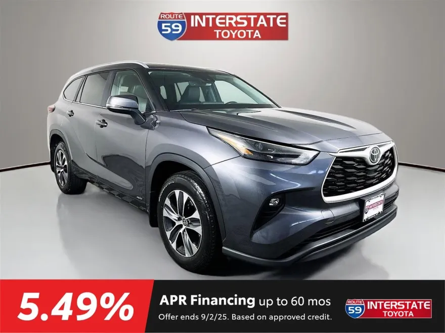 2025 Toyota Highlander Hybrid XLE photo 1
