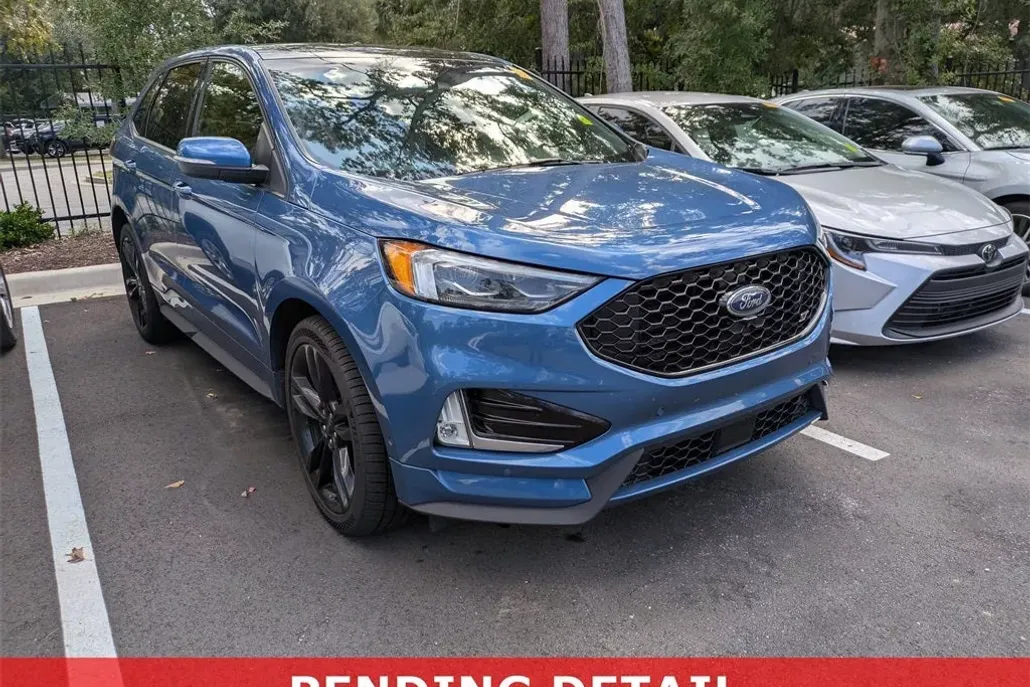 2019 Ford Edge ST photo 1