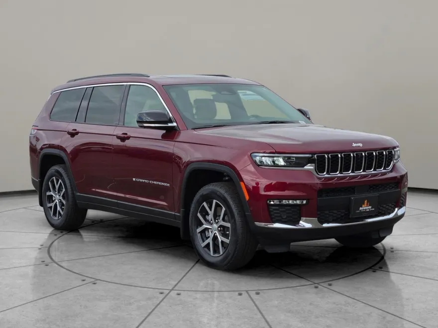 2025 Jeep Grand Cherokee Limited photo 1