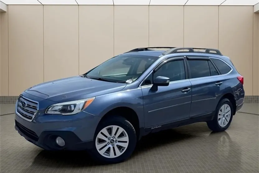 2017 Subaru Outback 2.5i Premium photo 1