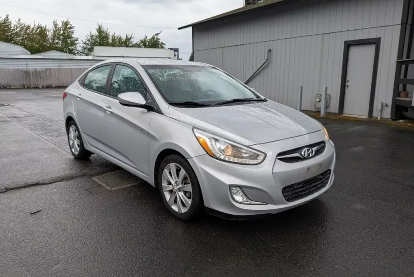 2014 Hyundai Accent GLS photo 1
