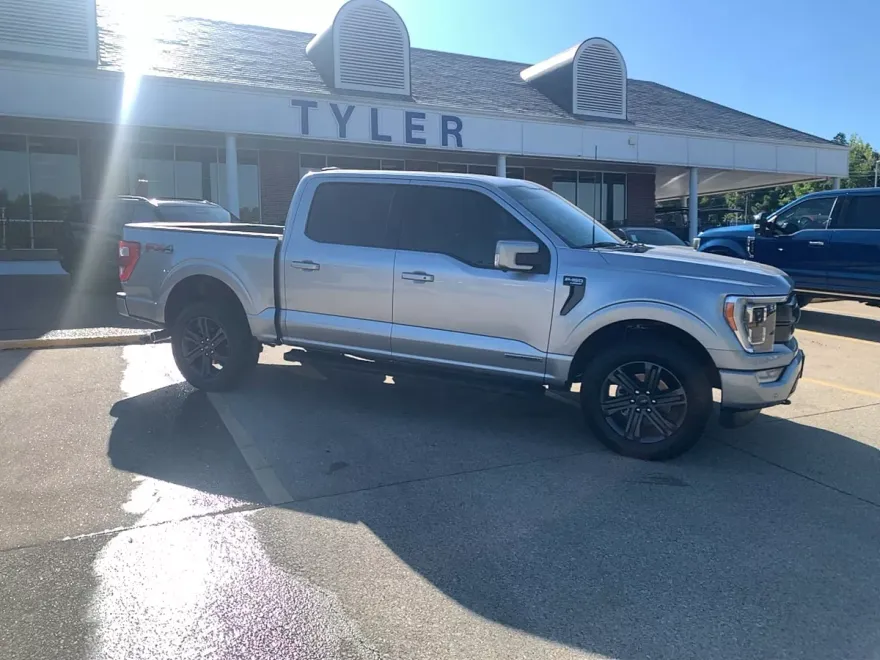 2023 Ford F-150 photo 1