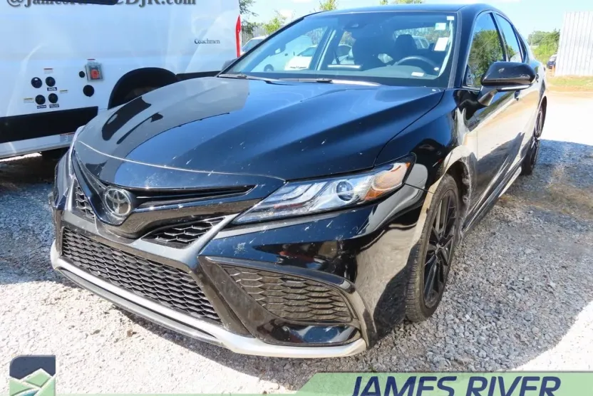 2023 Toyota Camry XSE photo 1