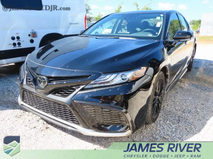 2023 Toyota Camry XSE photo 1