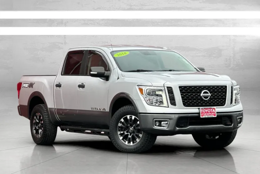 2018 Nissan Titan PRO-4X photo 1