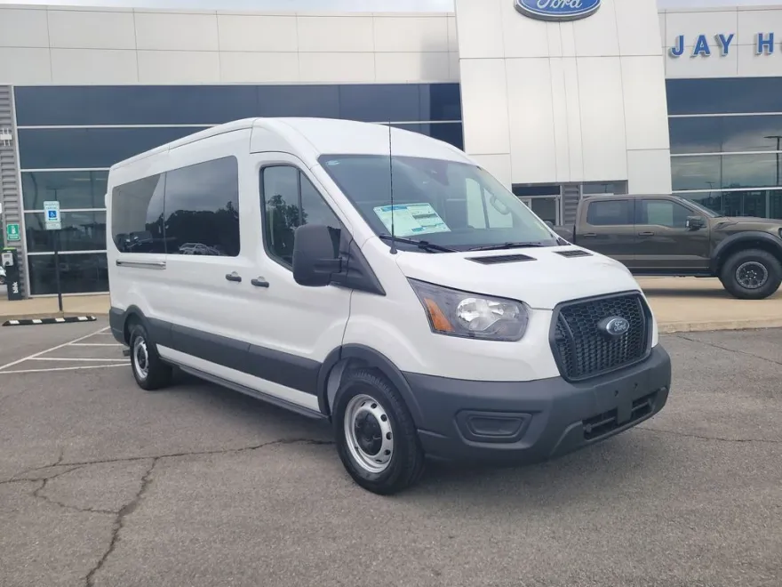 2025 Ford Transit photo 1
