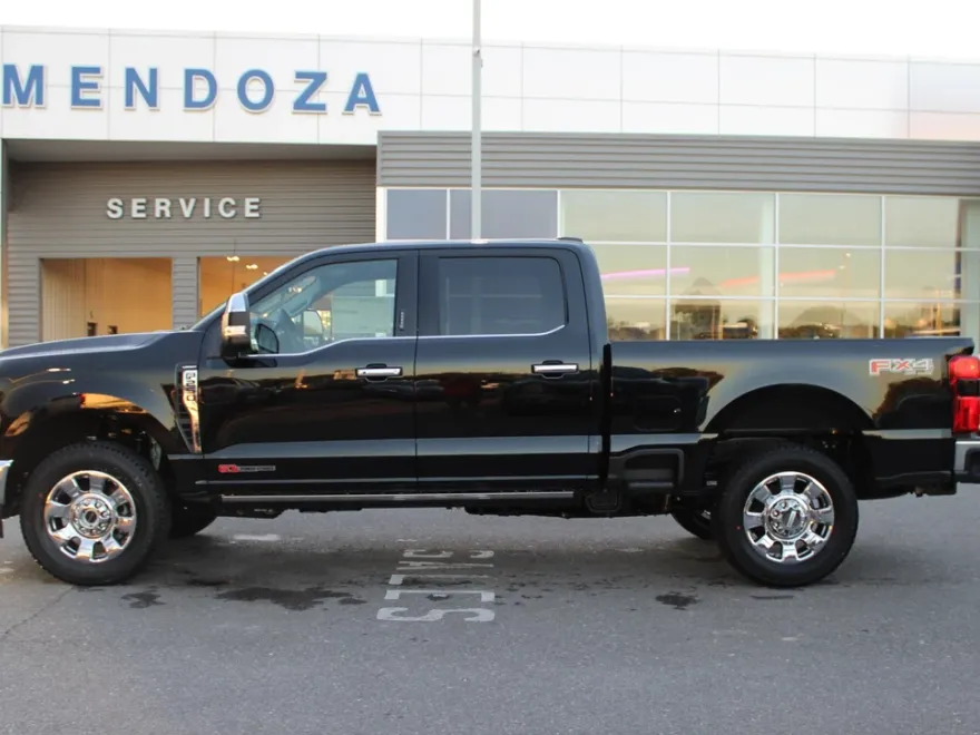 2026 Ford F-250 Lariat photo 1