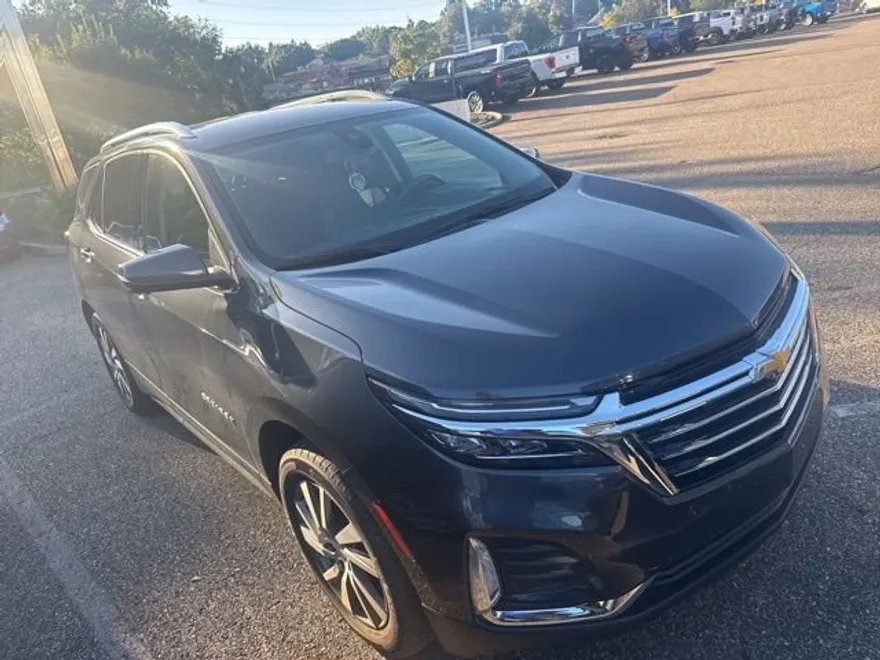 2022 Chevrolet Equinox Premier photo 1