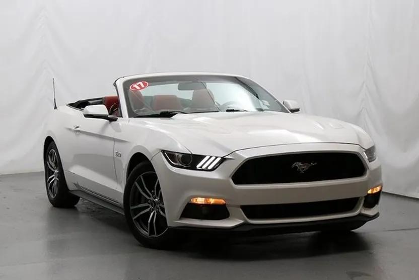 2017 Ford Mustang GT Premium photo 1