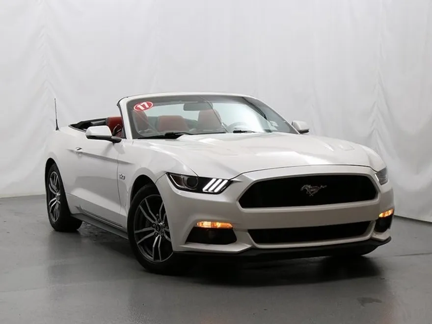 2017 Ford Mustang GT Premium photo 1