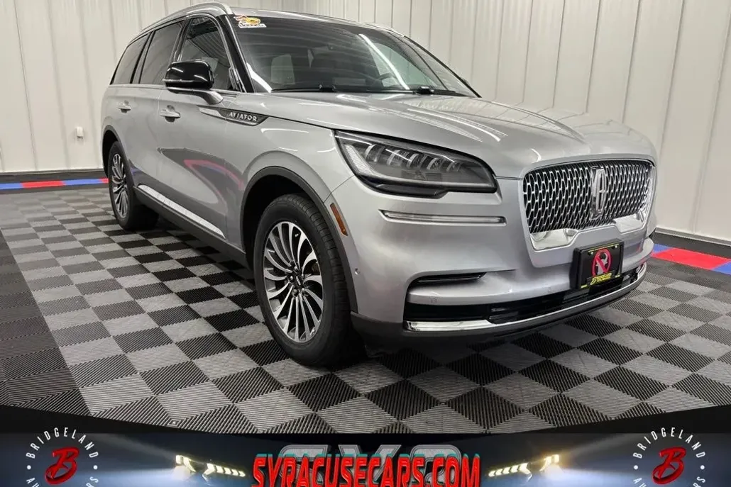2023 Lincoln Aviator Reserve photo 1