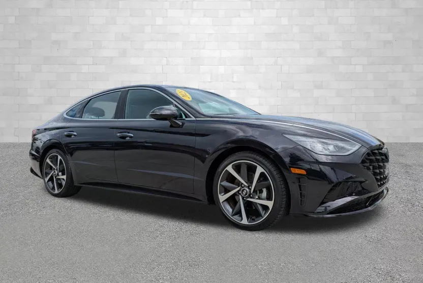 2023 Hyundai Sonata SEL Plus photo 1
