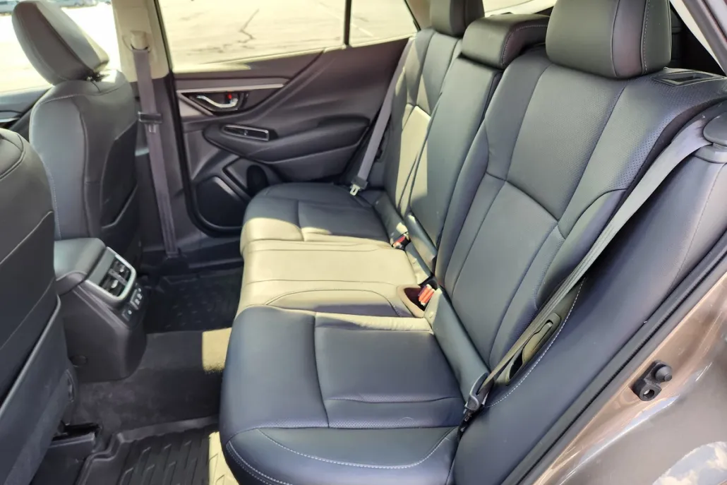 2022 Subaru Outback Limited photo 1