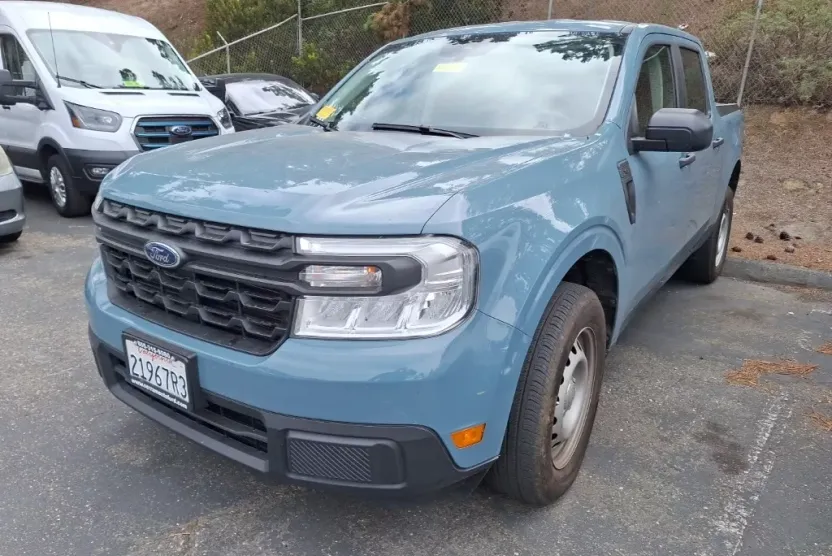 2022 Ford Maverick XL photo 1