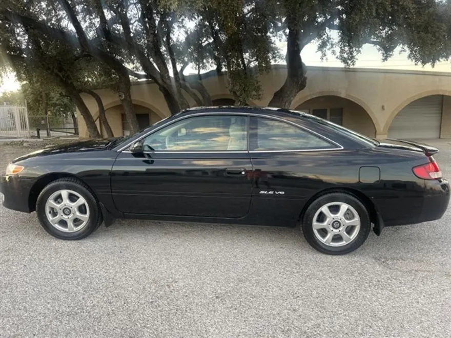 2000 Toyota Camry Solara SLE photo 1