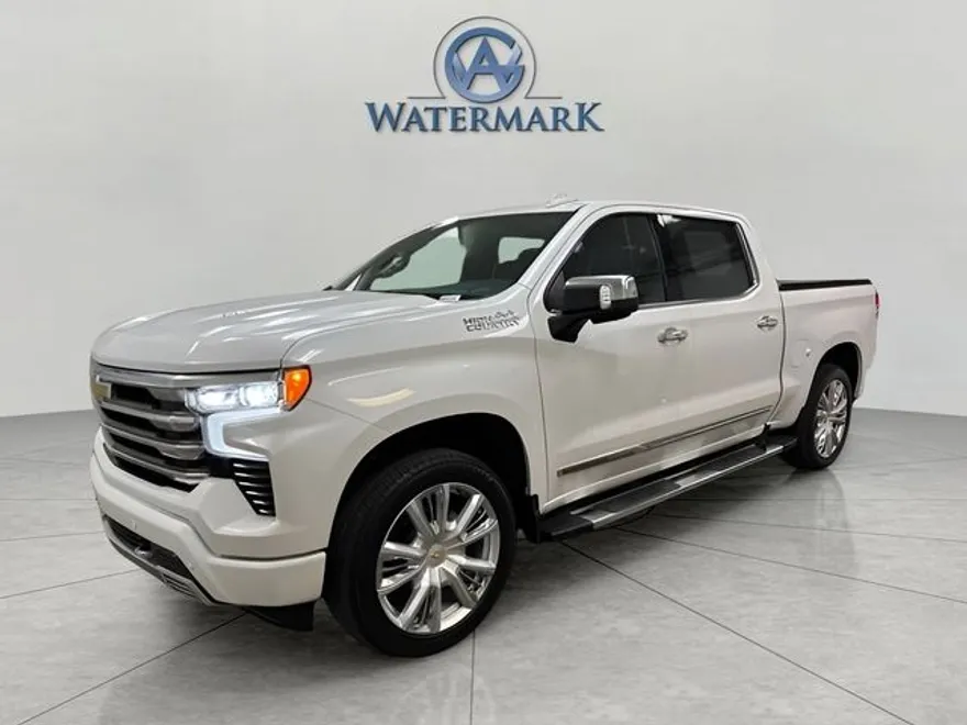 2022 Chevrolet Silverado 1500 High Country photo 1