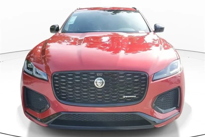2024 Jaguar F-PACE P250 R-Dynamic S photo 1