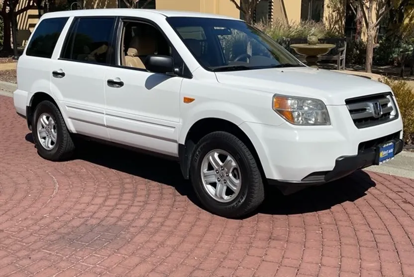 2007 Honda Pilot LX photo 1